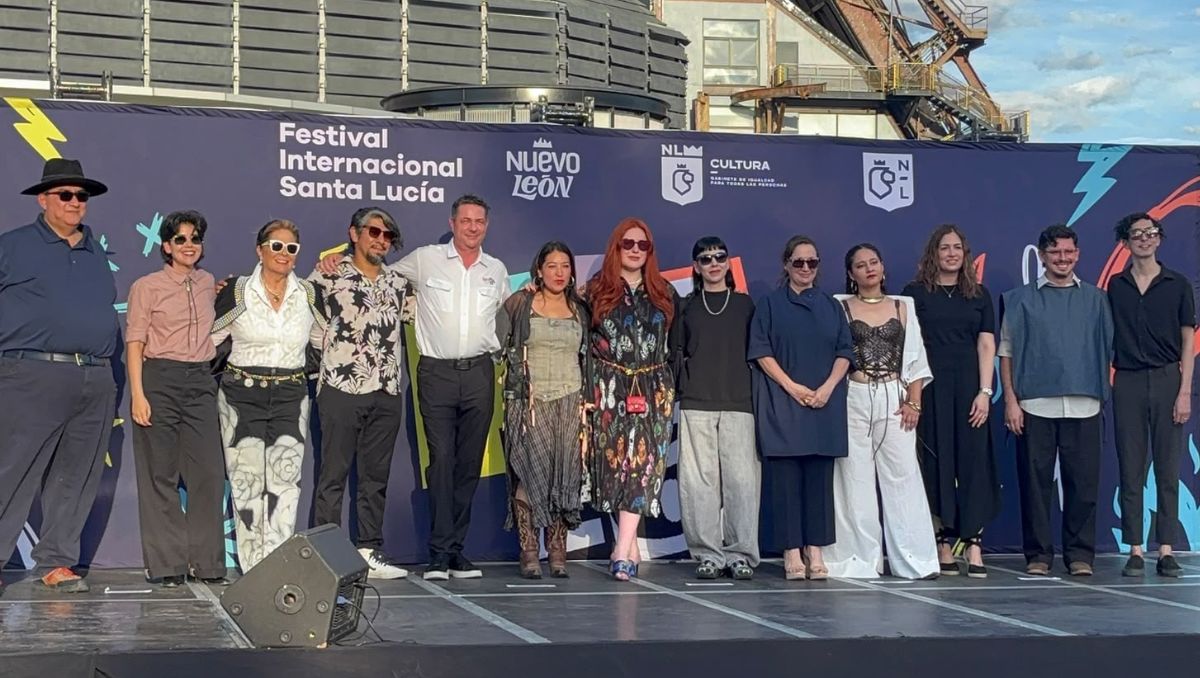 Éste sábado se llevó a cabo el corte de listón del  Festival Internacional Santa Lucía. | Ileana González