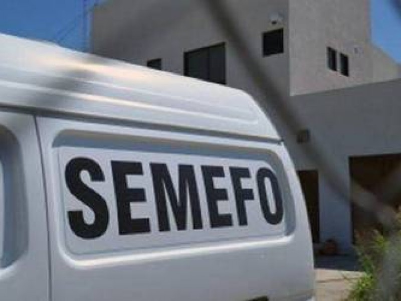 El cuerpo fue localizado en un tramo de terracería de la colonia San Agustín.| Archivo MILENIO.