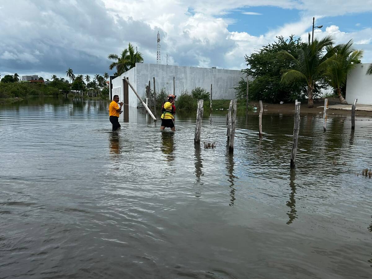 Habilitan refugio y realizan traslados preventivo en Navolato. | Especial