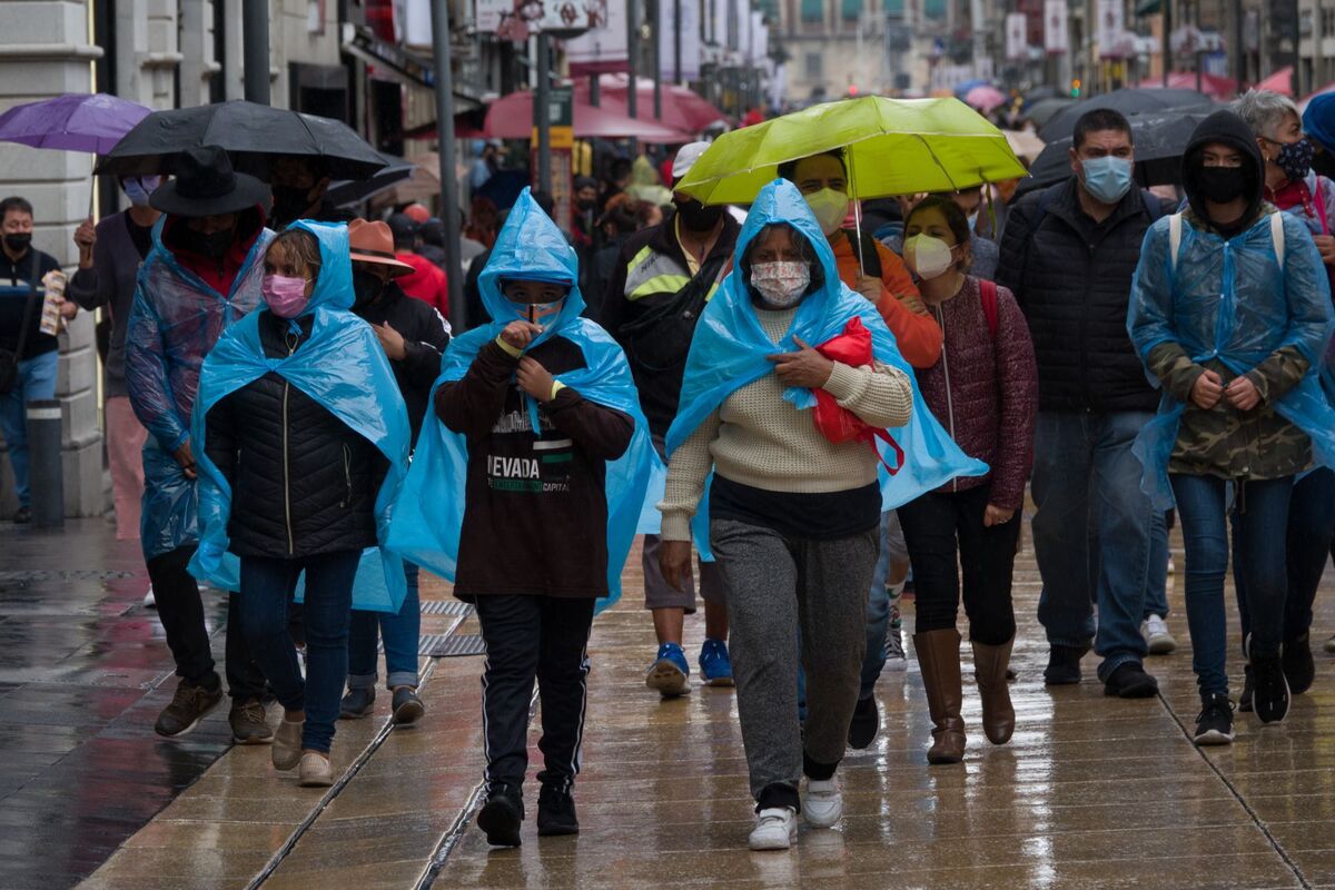 Este lunes temperatura mínima estimada en la Ciudad de México: 14 a 16 grados, no olvides tu paraguas | Foto: Cuartoscuro
