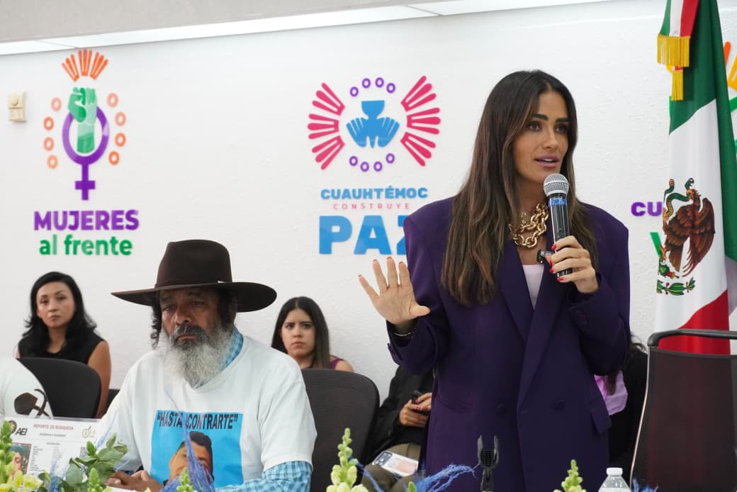 Madres, padres y familias buscadoras participaron en el encuentro realizado en la Alcaldía Cuauhtémoc. | Especial