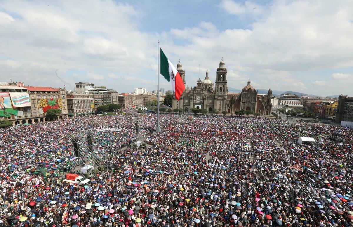 Simpatizantes de Sheinbaum llenan el Zócalo de CdMx | Javier Ríos