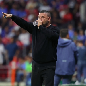 Antonio Mohamed, técnico del Toluca, explotó contra la árbitra Katia Itzel García y aseguró que no tiene talento y no entiende el juego.