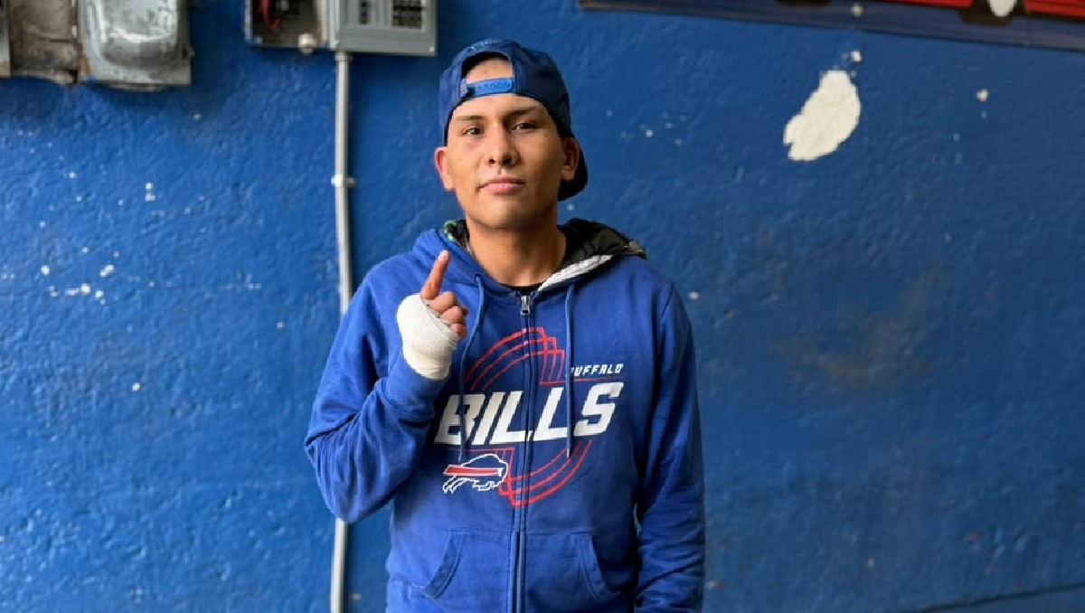 Boxeador Denzel Hernández (Jorge Flores)