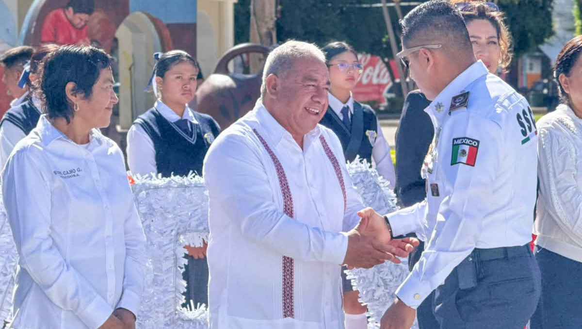 Gobierno de Amozoc reconoce a policías con incentivos económicos | Especial