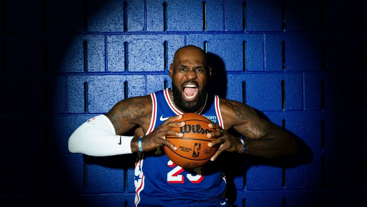 LeBron James no piensa en el retiro, está enfocado con los Sixers (AFP)