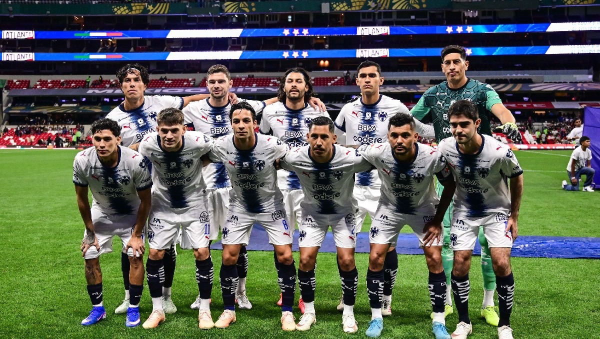 Rayados aprovecha el parón para definir movimientos y futuro de Salcedo. (Imago7)