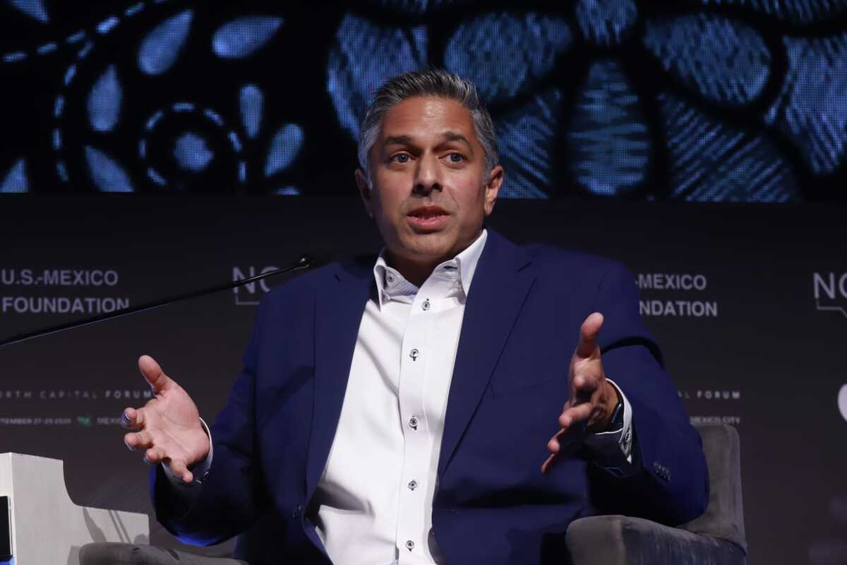 El directivo detalló que la automotriz desarrolla una cadena regional para producir imanes utilizados en vehículos. | Foto: Juan Carlos Bautista