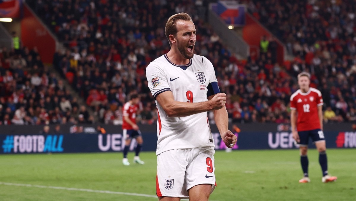 Inglaterra aprovecha la ventaja numérica. (Agencia Reuters)