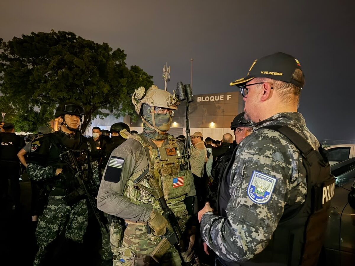 El operativo concluyó con la detención de más de 30 personas. | Redes Sociales