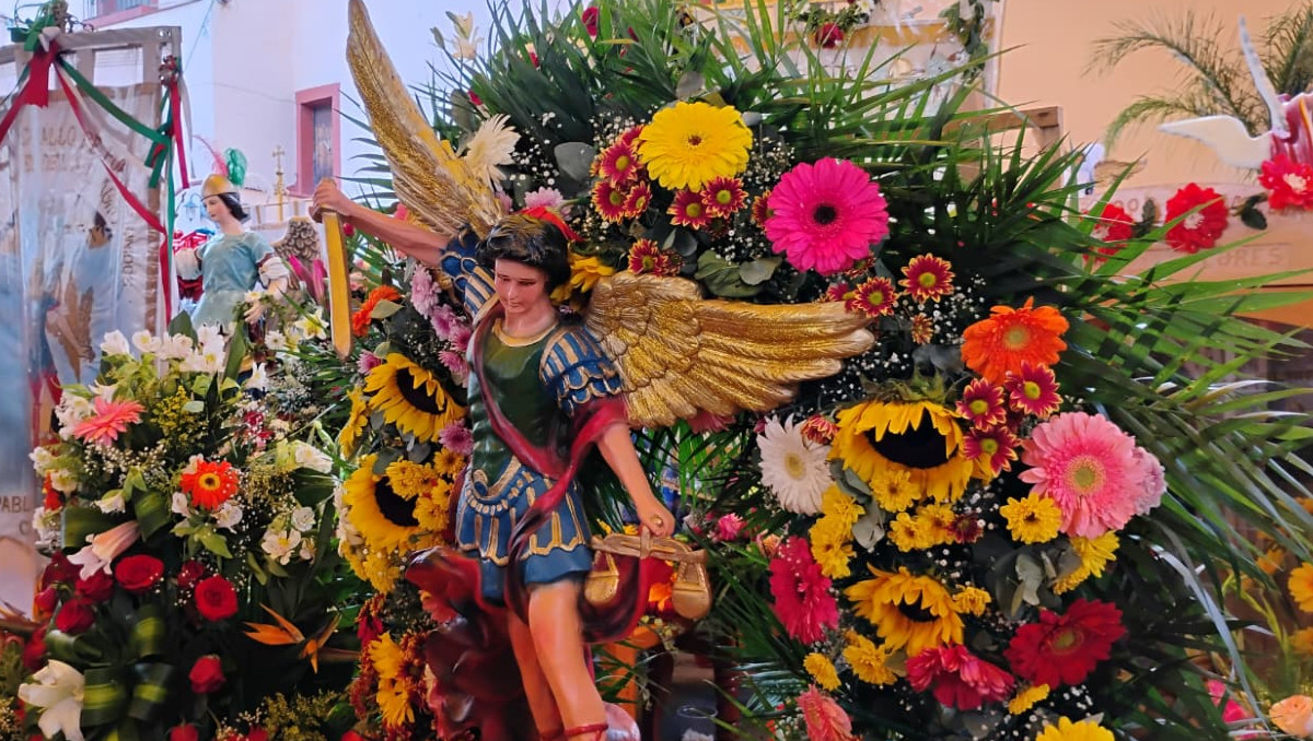 Peregrinos llegan a Nativitas para celebrar a San Miguel Arcángel | Nancy Camacho