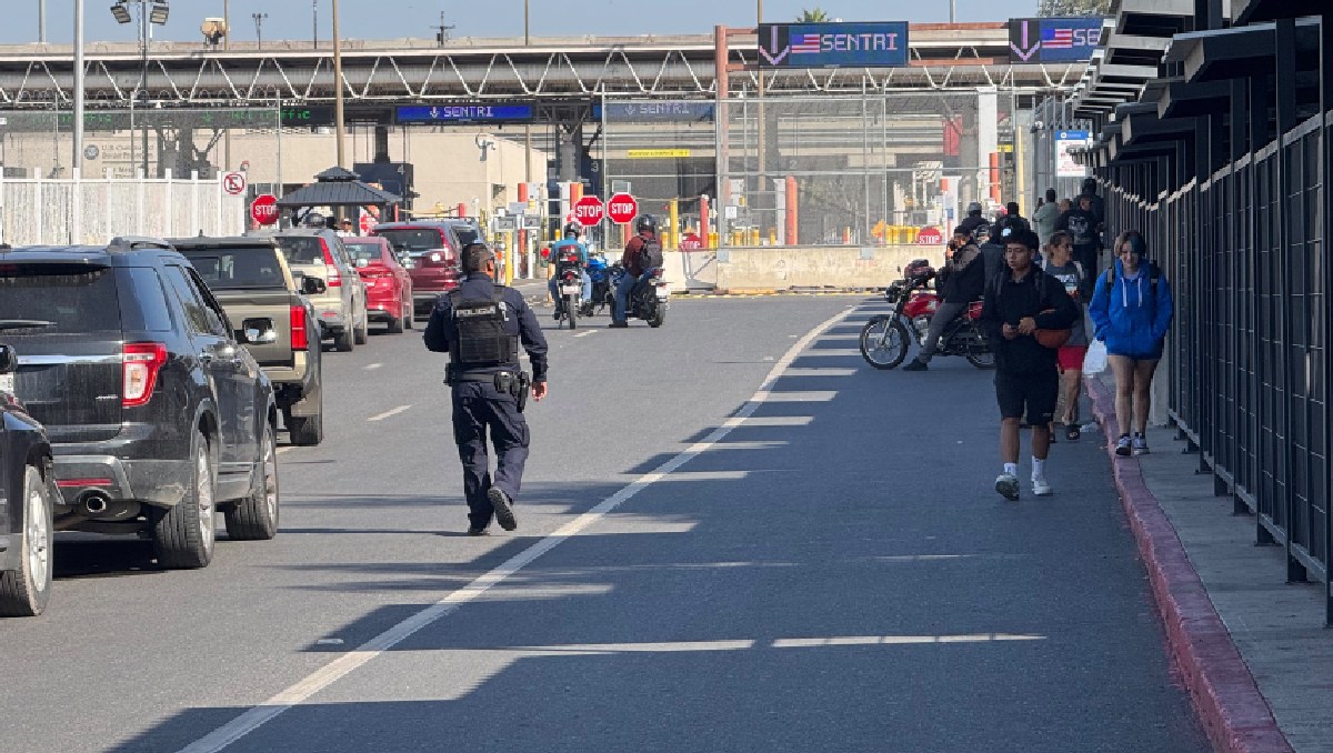 El cierre de la garita de Otay por un artefacto hallado en la zona. | Especial