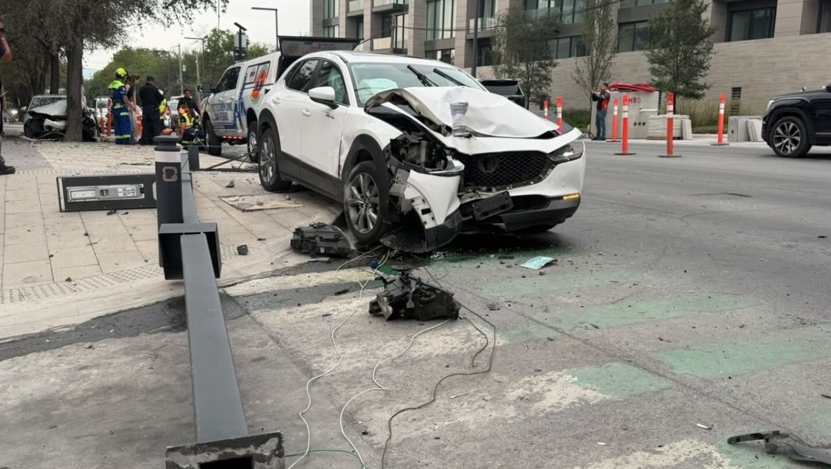 Uno de los conductores fue trasladado al Hospital de Zona del IMSS | Fernanda Pérez