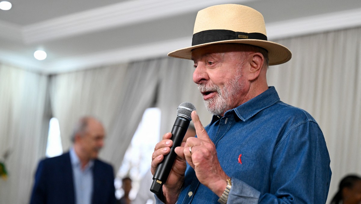 Lula se enfrentará contra Flavio Bolsonaro, hijo del expresidente encarcelado y partidario de Trump | Foto: AFP