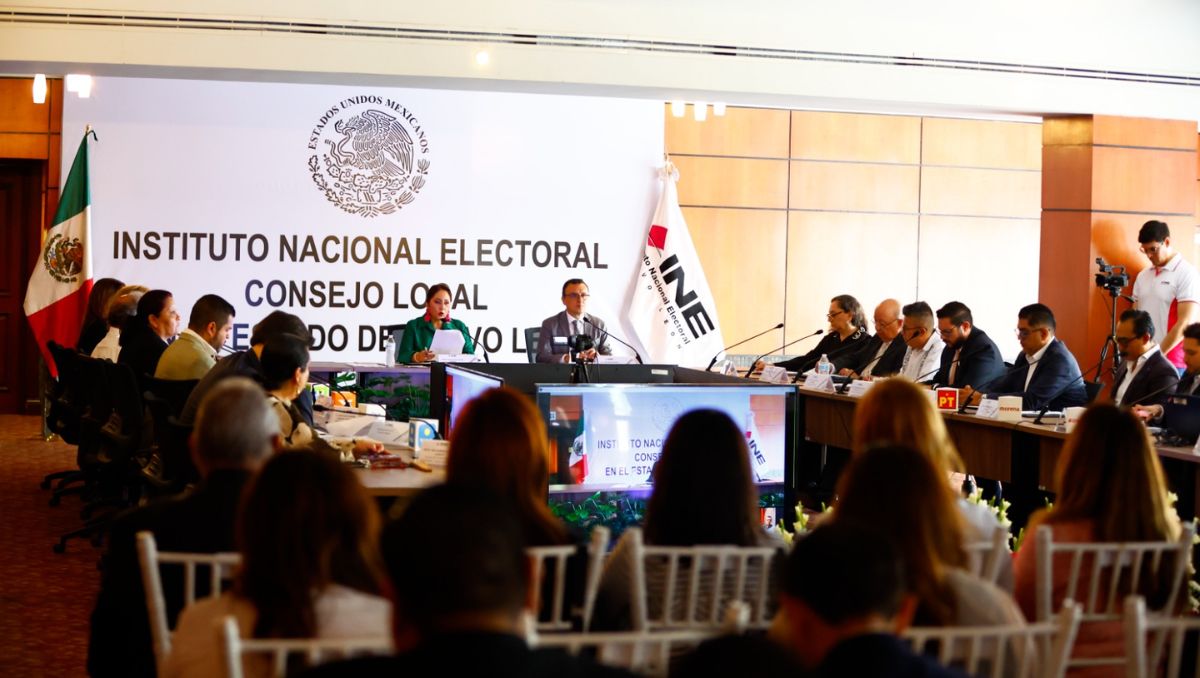 Olga Alicia Castro Ramírez tomó protesta de Ley a los consejeros y representantes de los partidos políticos. Jorge López
