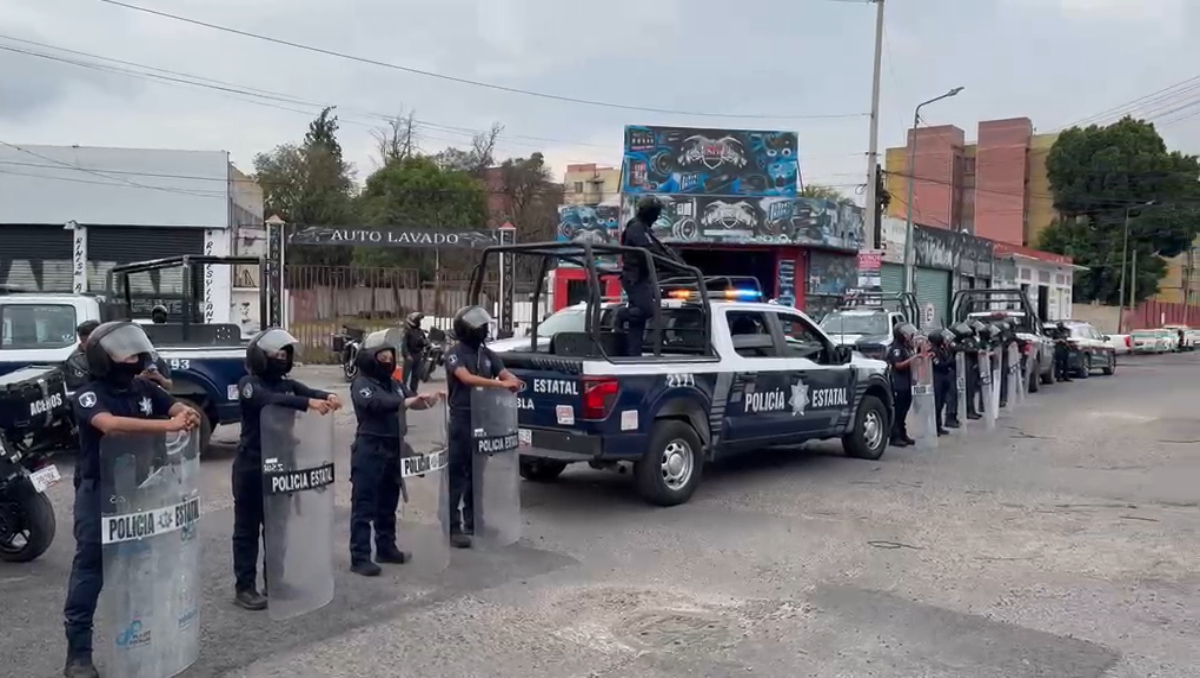 Aseguran almacén de autopartes irregulares en área de la 46, en Puebla | EsImagen