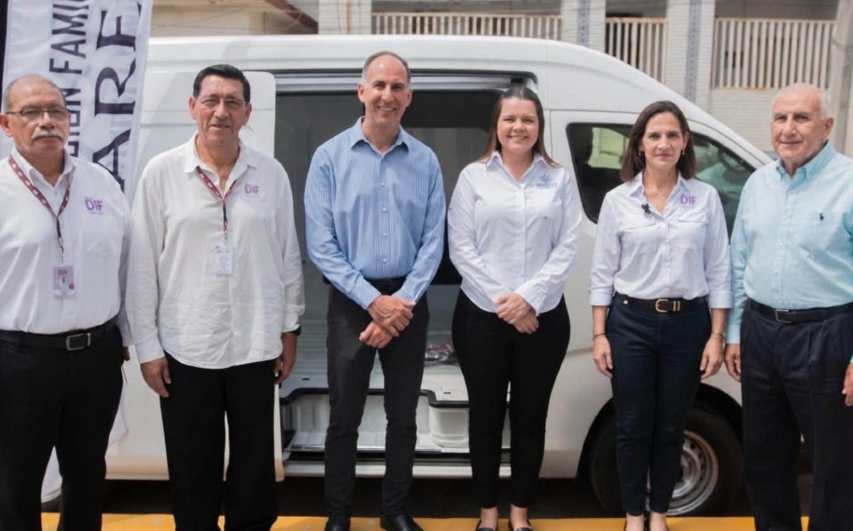 Donaron una camioneta Nissan Urvan, modelo 2026. | Cortesía