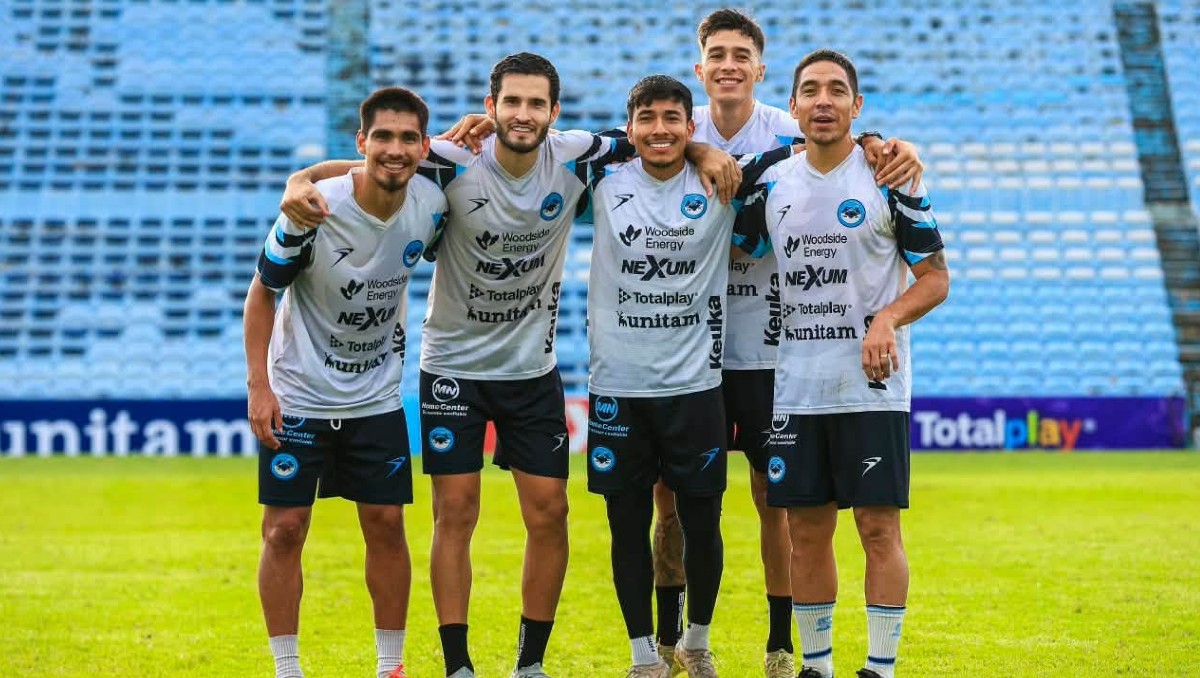 Plantel de la Jaiba Brava entrenó antes de viajar a Tepatitlán. (Cortesía/Club Jaiba Brava)