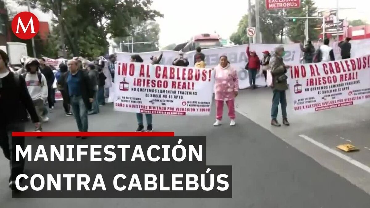 Vecinos de Tlalpan exigen detener obras del cablebús que bloquean accesos a viviendas