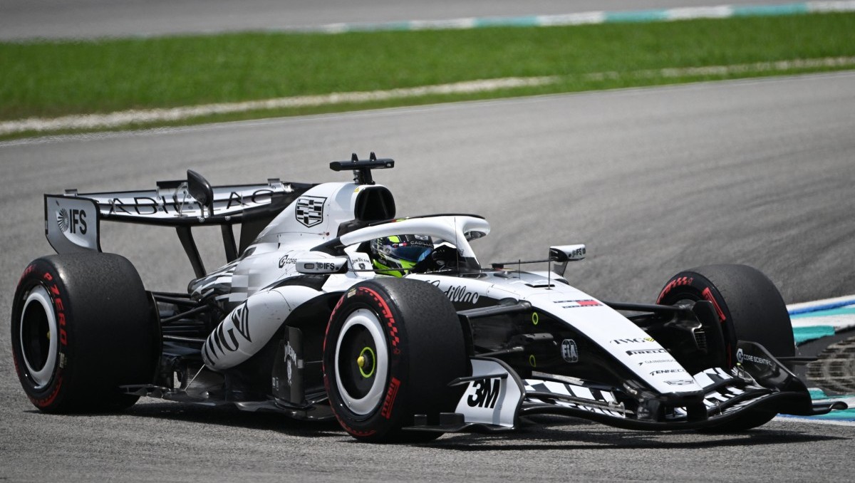 'Checo' Pérez es eliminado en la primera ronda de la calificación del GP de Bahréin (AP)