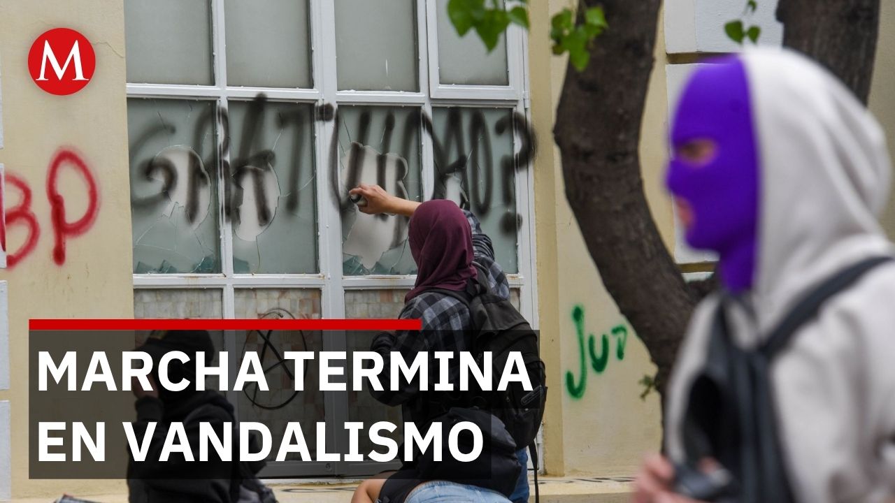 Marcha por la Matanza de 1968 reúne 8 mil personas, pero termina con vandalismo en la CdMx