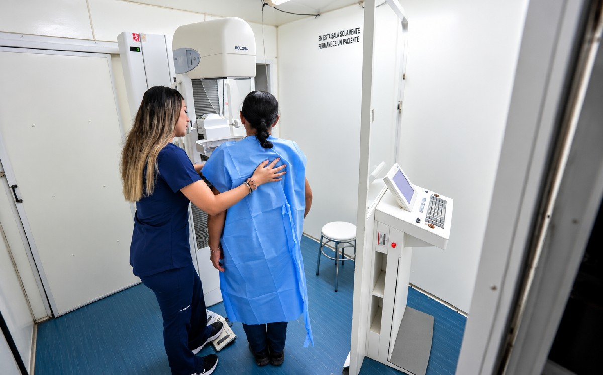 Tamaulipas llega a octubre con 890 casos de cáncer de mama. | Facebook: Secretaría de Salud