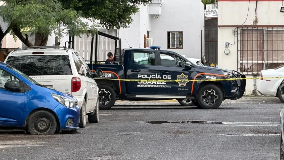Elementos policiacos y ministeriales acordonaron la zona en la colonia Vistas del Río. |  Fernanda Pérez