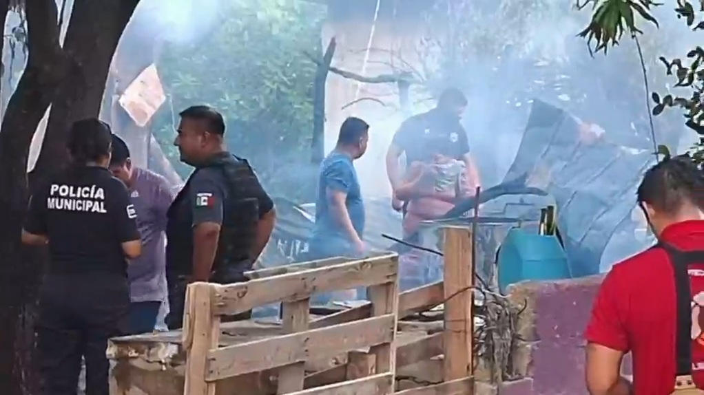 Incendio en Salina Cruz deja dos menores sin vida y un adulto mayor. | Captura