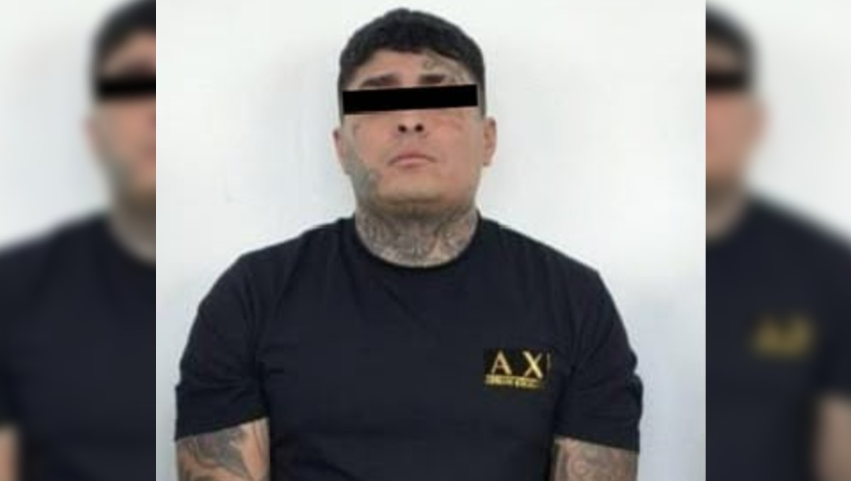 Javier 'N', alias 'El Javiercillo', fue detenido en el fraccionamiento Los Héroes Ecatepec. | Foto: Especial