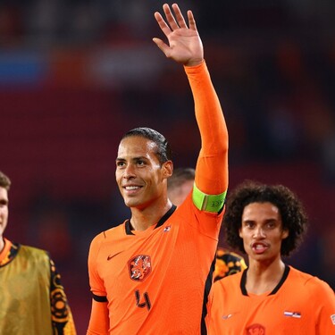 La Selección de Países Bajos derrotó a Serbia con un gol de Joshua Zirkzee y se encamina a clasificar a Cuartos de Final de Nations League.