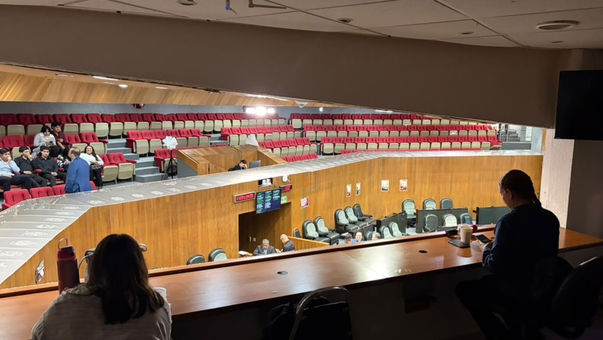 Congreso de Nuevo León se quedó brevemente sin energía eléctrica la mañana del lunes. | Kevin Recio