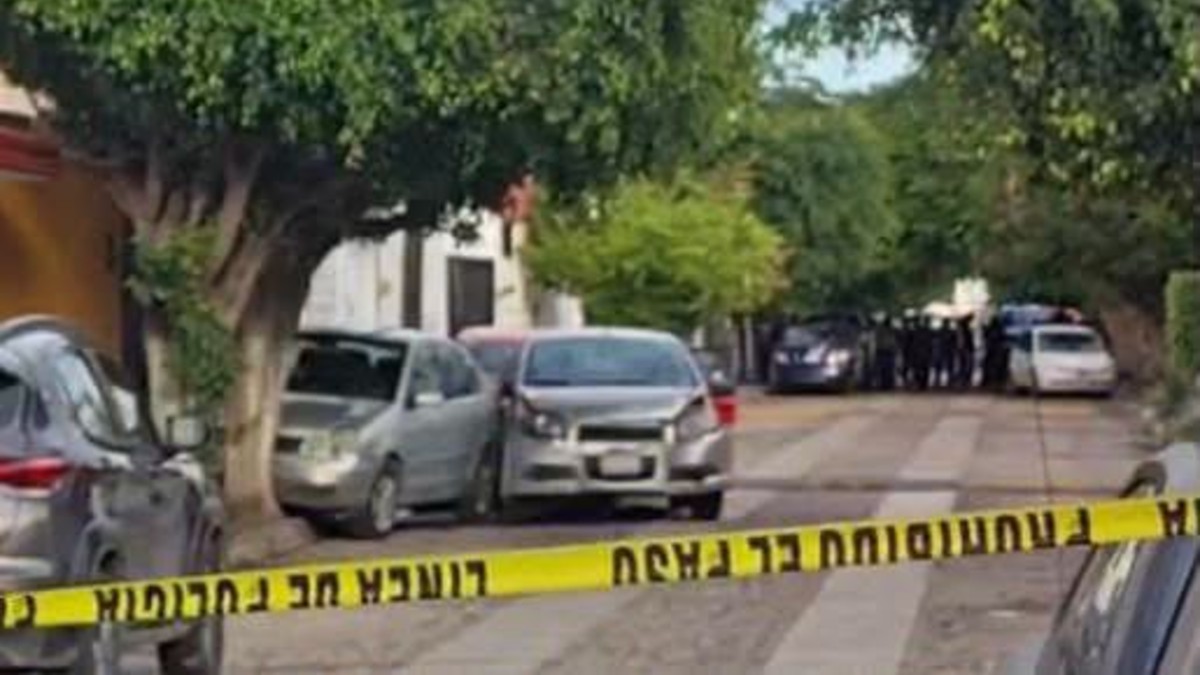 Los hechos ocurrieron alrededor de las 16:30 horas de este lunes sobre la calle Gorrión, entre Ruiseñor y avenida Quetzalli.