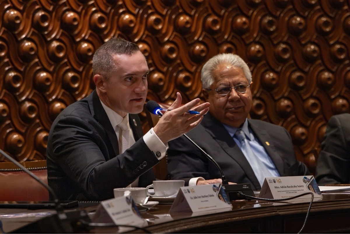 Adrián Rubalcava Suárez, director del Metro, sostuvo un encuentro de trabajo con integrantes de la CANACO CdMx | Foto: Especial
