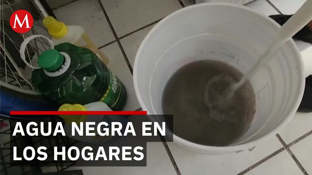 Agua negra con mal olor afecta a familias de colonia Morelos