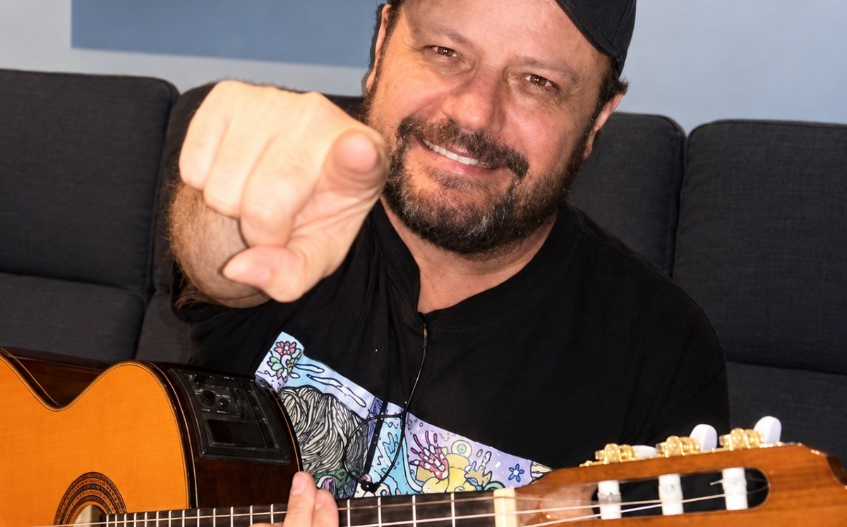 El cantante  deleitará a su público con sus éxitos más conocidos y con su nuevo material La bohemia descarada.