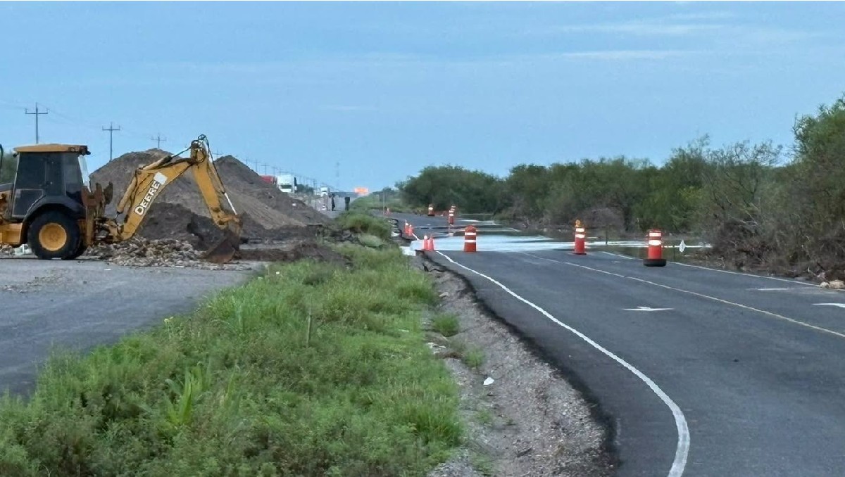 Habilitan paso de carga ligera en carretera Reynosa-San Fernando. (SSPTamaulipas)