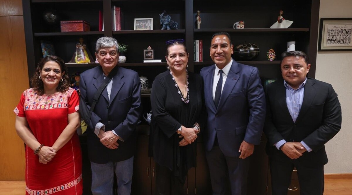 La reunión se informó a través de la cuenta de X del INE, sin compartir más detalles. | Foto: X @INEMéxico