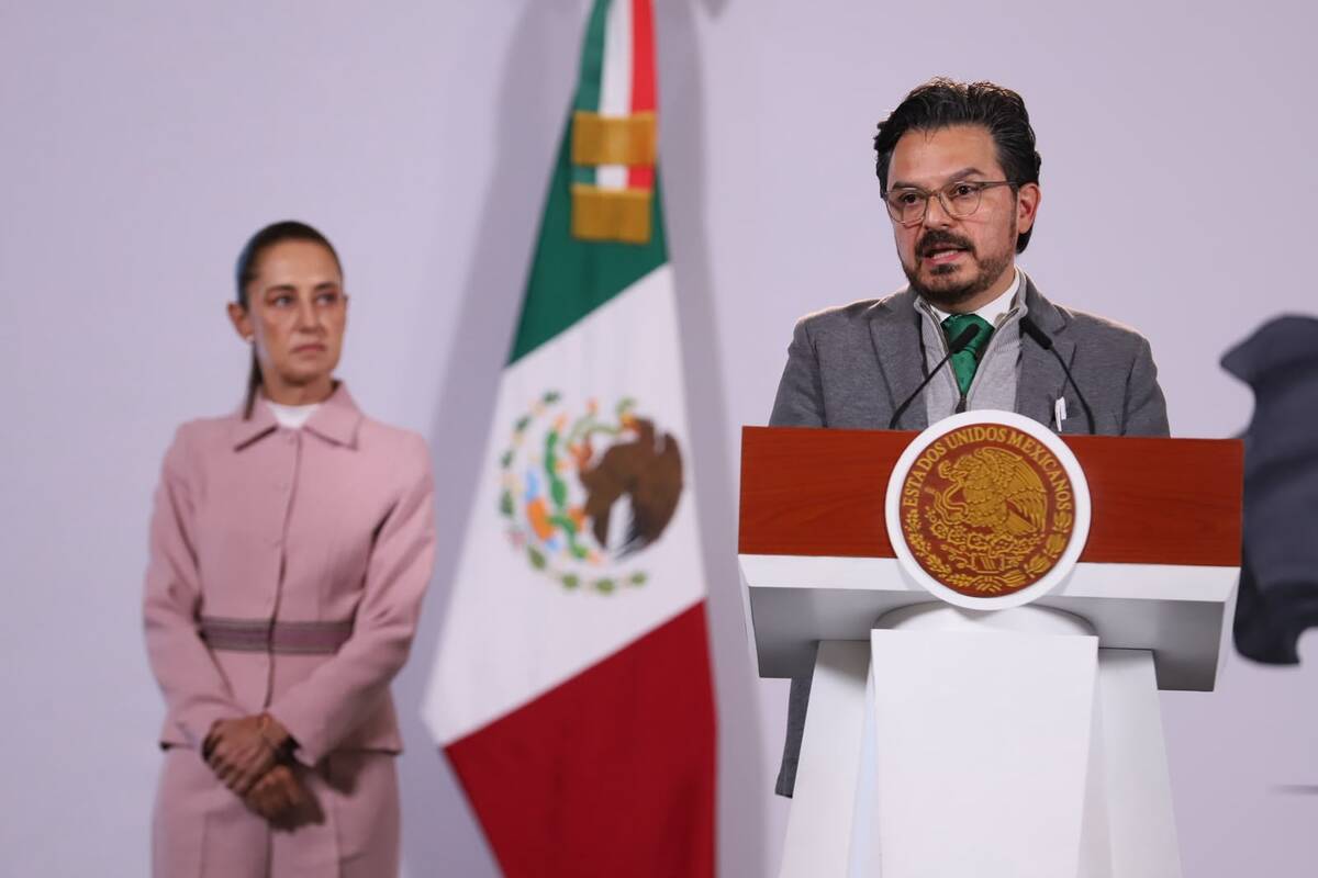 Zoé Robledo  señaló que se analizarán los expedientes de los bebés fallecidos. | Foto: Octavio Hoyos