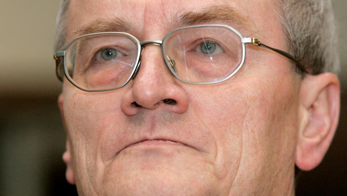 August Hanning, actualmente de 80 años, dejó de presidir el BND en 2005. | Foto: Reuters
