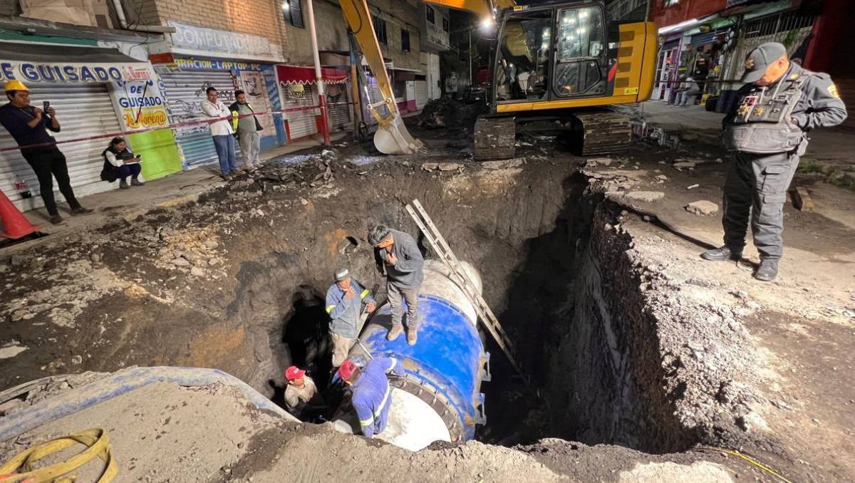 Conagua informó que concluyeron los trabajos para reparar una fuga en una tubería de 48 pulgadas del ramal Mixquic-Tláhuac. | Foto: Especial