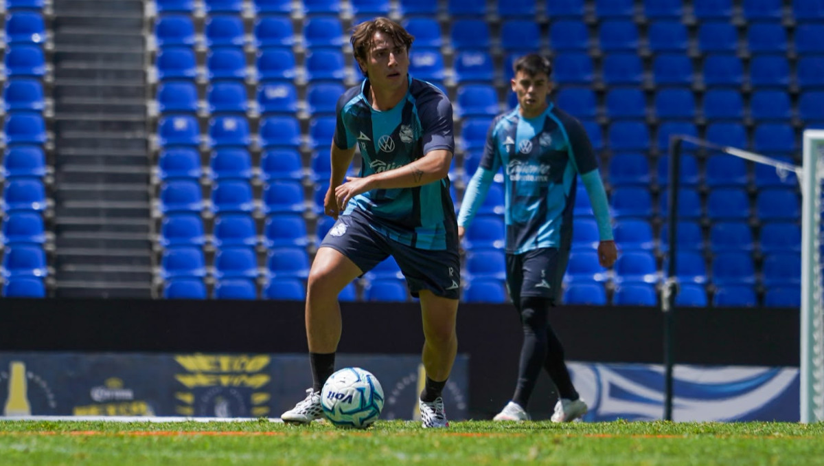 Íker Moreno Díez de Bonilla, lateral derecho de La Franja | Cortesía Club Puebla