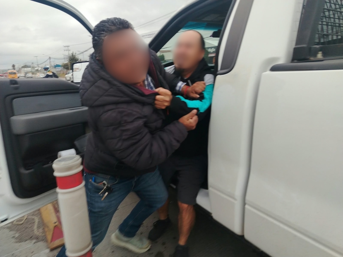 Les arrojan líquido hirviente a inspectores. (Cortesía)