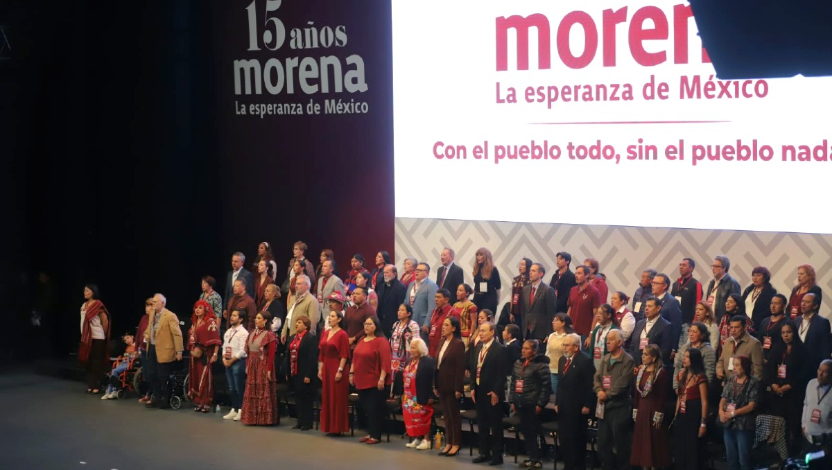 Morena festejó 15 años desde su fundación en el Auditorio Nacional. | Foto: Javier Ríos