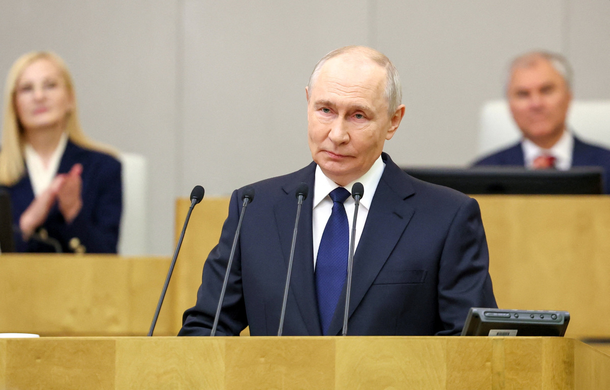 El presidente ruso, Vladímir Putin, interviene durante la primera sesión plenaria de la novena Duma Estatal de Rusia. | Reuters