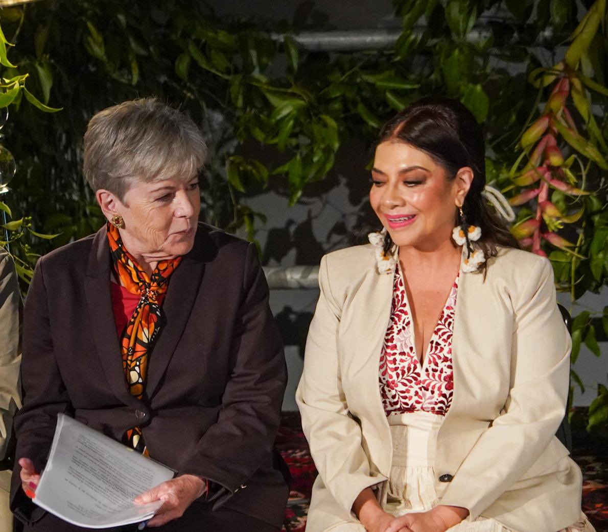 La secretaria Alicia Barcena  junto con la jefa de Gobierno de la Ciudad de México,  Clara Brugada. |  SEMARNAT México vía X