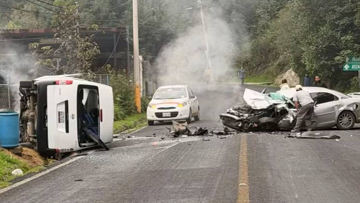 El accidente ocurrió la tarde de este jueves sobre la carretera Naucalpan-Ixtlahuaca. | Foto: Especial