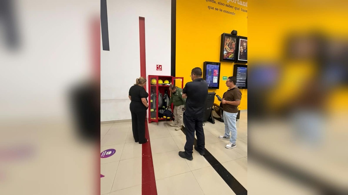 Cine reabrirá tras incendio con aval de Protección Civil en Torreón. | Foto: cortesía Protección Civil.