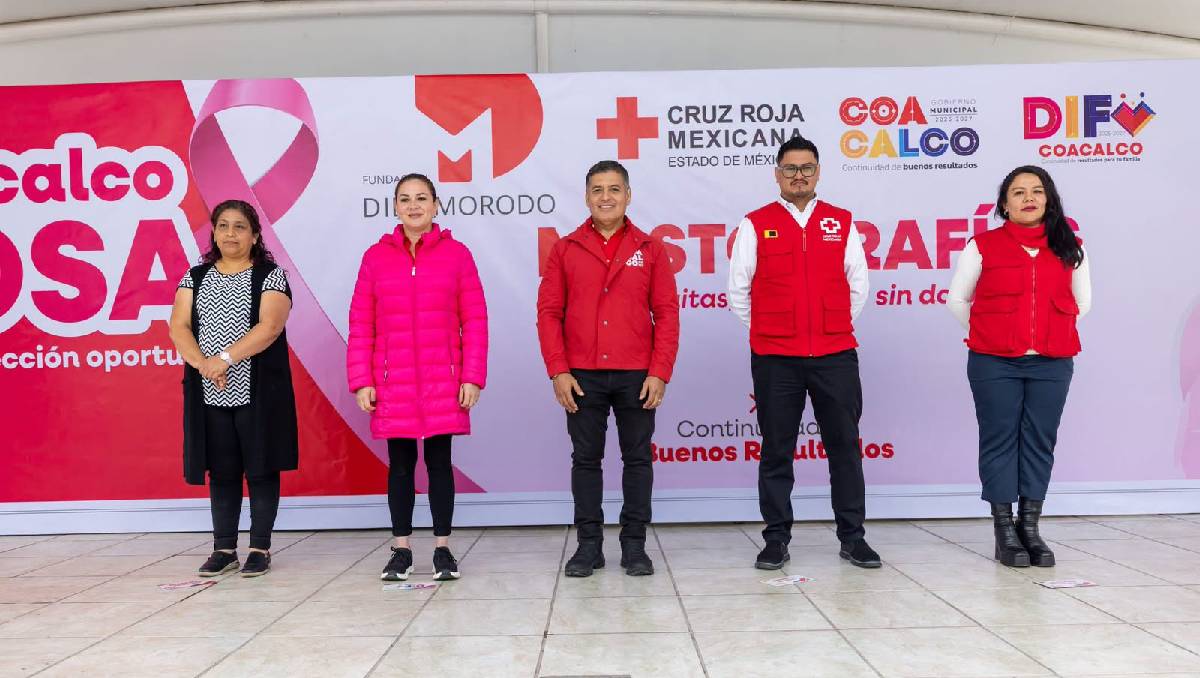 El DIF de Coacalco, la Cruz Roja Mexicana y la Fundación Diez Morodo se unieron para las acciones del Mes Rosa. | Foto: Especial