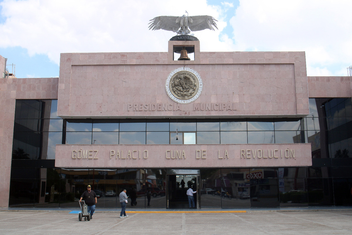 Gómez Palacio alista nuevo sistema de pensiones. | Foto: Rolando Riestra.