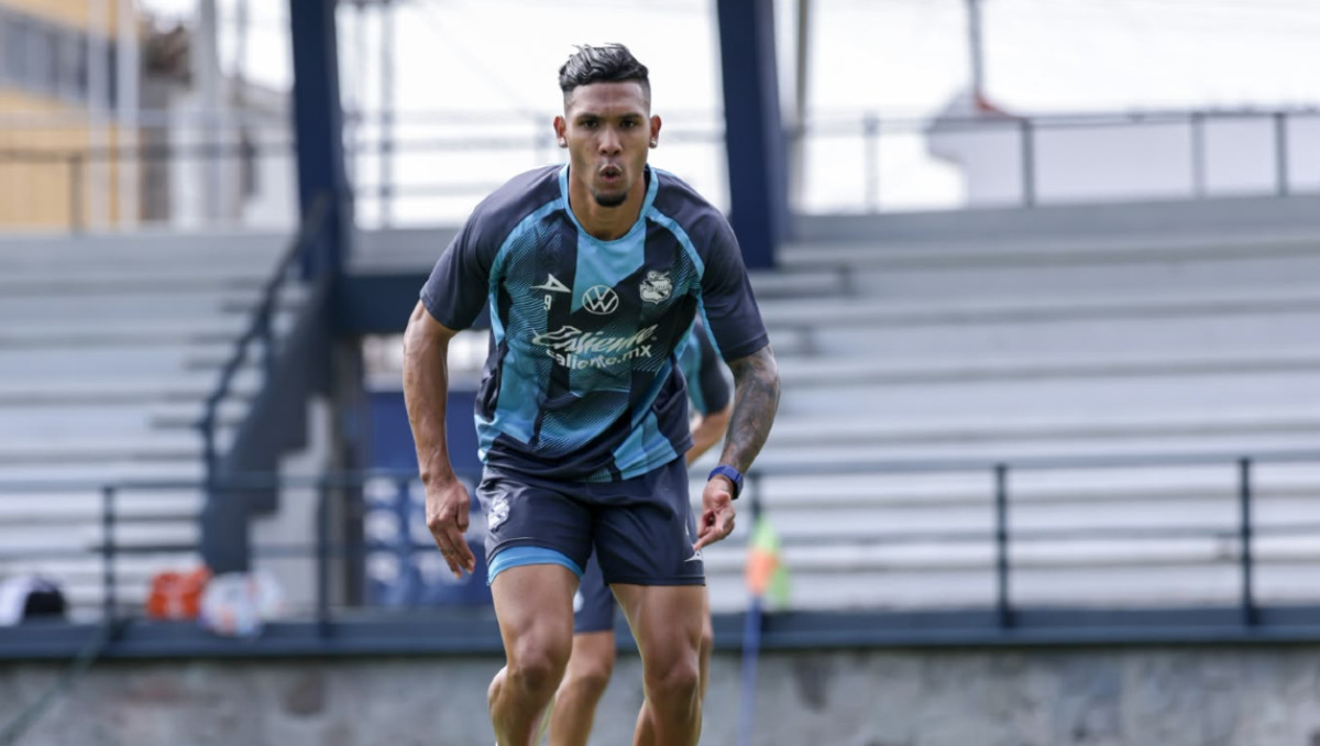 Luifer Enrique Hernández Quintero, delantero venezolano de La Franja | Cortesía Club Puebla